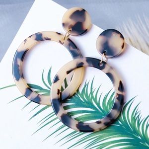 β¨HPβ¨Tortoise Shell Circle Earrings